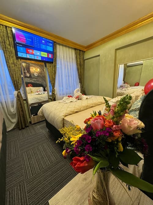 Gur Royal Hotel, Room