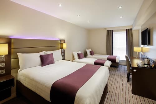 Premier Inn Salisbury North Bishopdown, Room