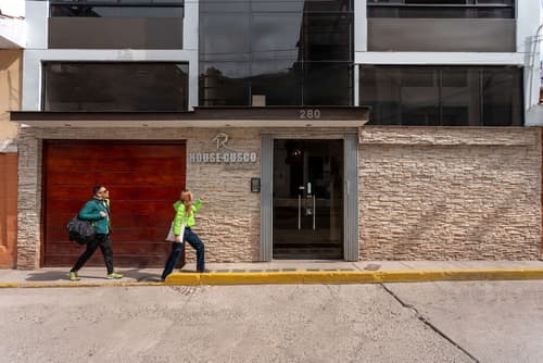 RHouse Cusco, Exterior