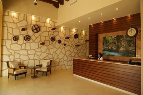 TecnoHotel Valladolid, Reception