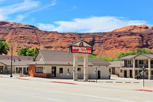 Bowen Motel, Primary image