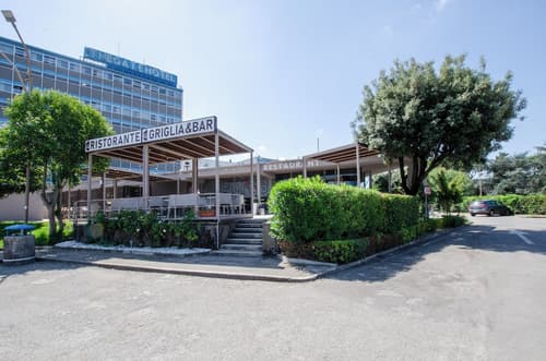 The Gate Hotel, Front of property