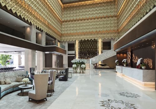 Lancaster Bangkok, Lobby