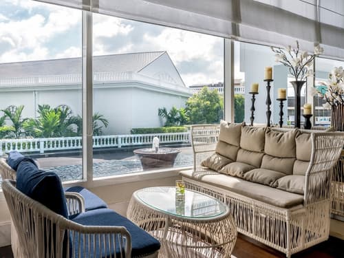 Novotel Phuket City Phokeethra Hotel, Lobby lounge