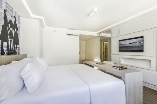 Samba Bossa Nova Ipanema, Room