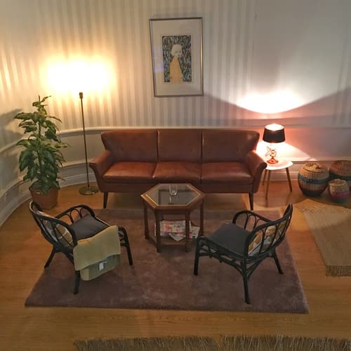 Morris Hotel, Lobby sitting area