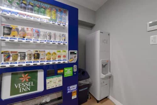 Vessel Inn Shinsaibashi, Vending machine