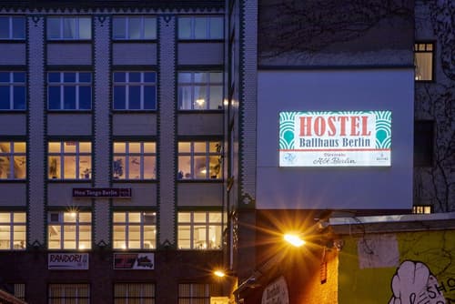 Ballhaus Berlin Hostel, Exterior