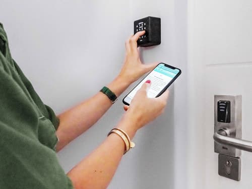 Numa Zurich Turi, Interior entrance