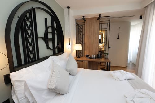 Hotel Opera by ZEUS International, Room