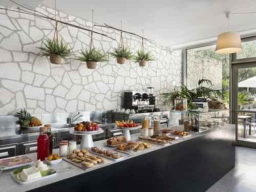 Colle Del Sole Hotel, Breakfast buffet