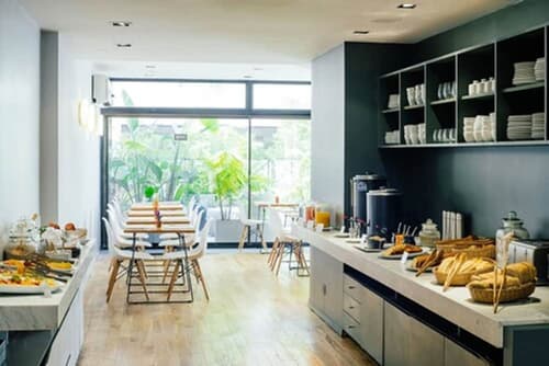 Deco Collection, Breakfast area