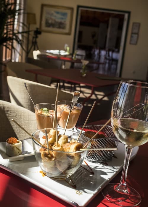 Parador de La Palma, Dining