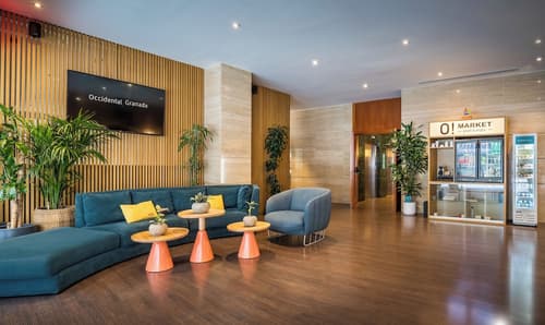 Occidental Granada, Reception