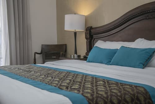 Hotel Colonial, Room