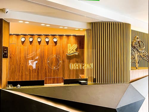 Kastro Hotel, Reception