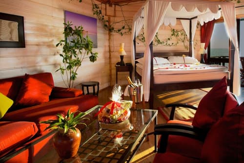 Kuredu Island Resort, Room