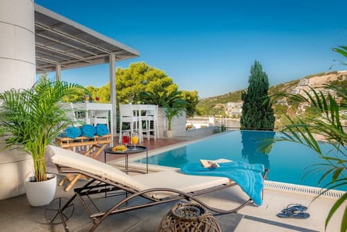 Hotel Uvala, Primary image