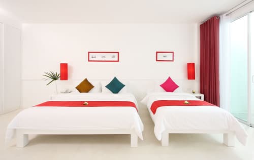 The Old Phuket - Karon Beach Resort, Room