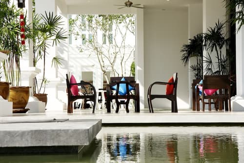 The Old Phuket - Karon Beach Resort, Lobby sitting area