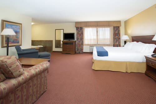 Holiday Inn Express Hotel & Suites Las Vegas by IHG, Room