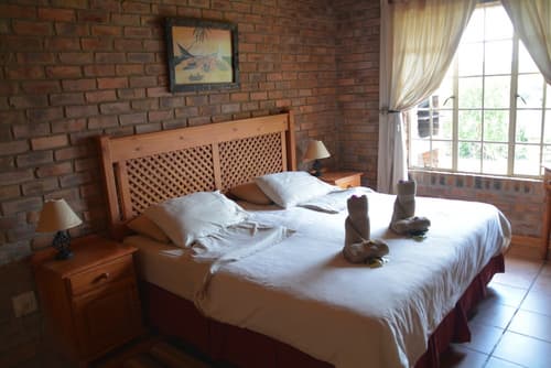 Thaba Tsweni Lodge and Safaris, Room