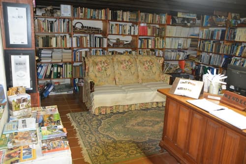 Thaba Tsweni Lodge and Safaris, Reception