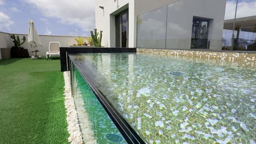 Design Plus Bex Hotel, Rooftop pool