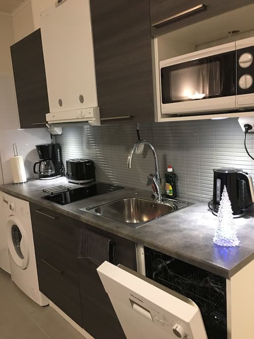 Arctic Resort Delight, Private kitchen