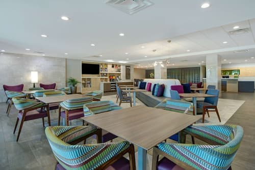 Home2 Suites by Hilton Plano Richardson, Lobby