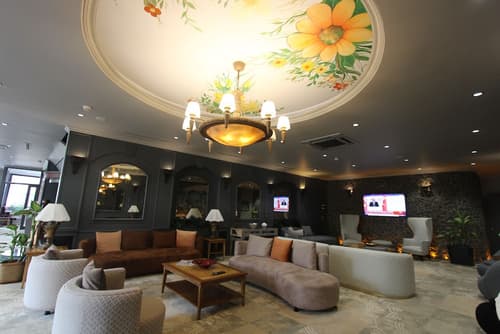 Funda Hotel, Lobby