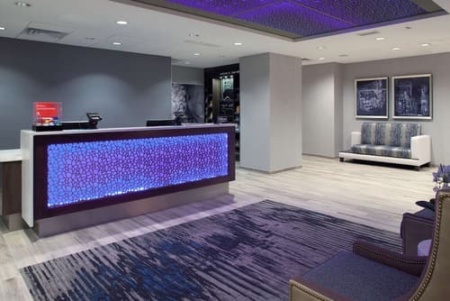 Hampton Inn & Suites Chicago-Burr Ridge, Reception