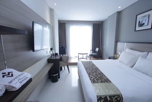 Montana Premier Senggigi, Room