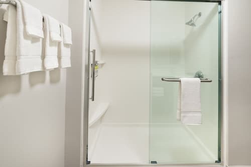 Holiday Inn Express & Suites Lake Havasu - London Bridge by IHG, Room