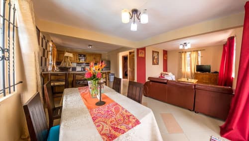 Blue Lagoon Villa, Lobby sitting area