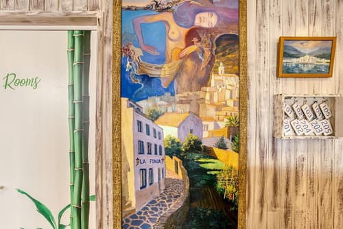 Hostal La Fonda, Reception