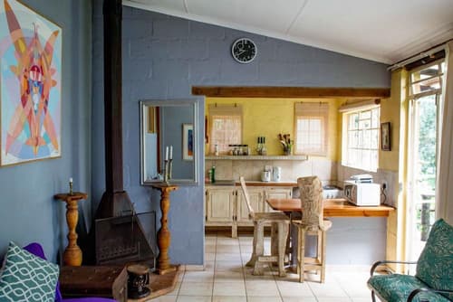 Veki's Village, Living area