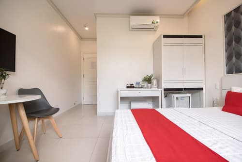 Bin Bin Hotel 4 - Near Sunrise City D7, Room