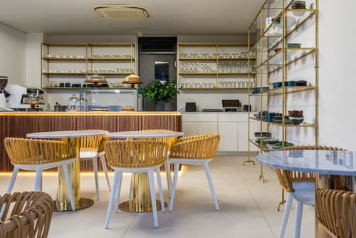 Livega House, Coffee shop