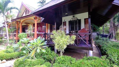 Lolita Bungalow, Room