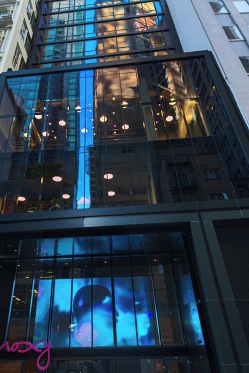Moxy NYC Downtown, Exterior