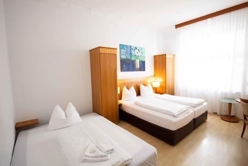 Hotel Graf Zeppelin, Room