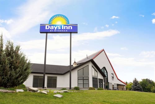 Days Inn by Wyndham Kingston, Exterior