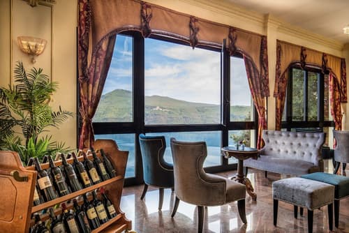 Hotel Castel Vecchio, Lobby lounge