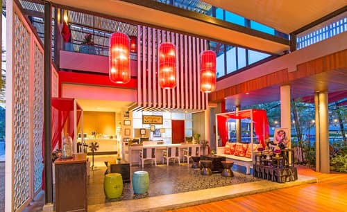 Red Ginger Chic Resort, Interior entrance