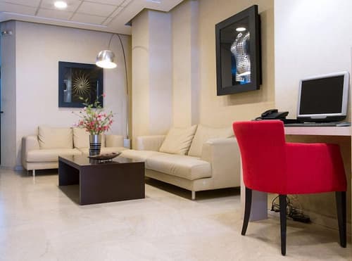 Olympic Star, Lobby sitting area