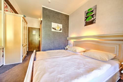 Hotel du Commerce, Room