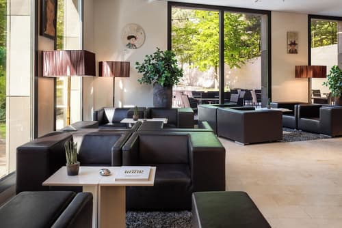 Melia Luxembourg, Reception
