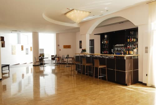 Hotel For You, Bar (on property)