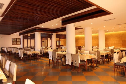 Grand Hotel, Restaurant